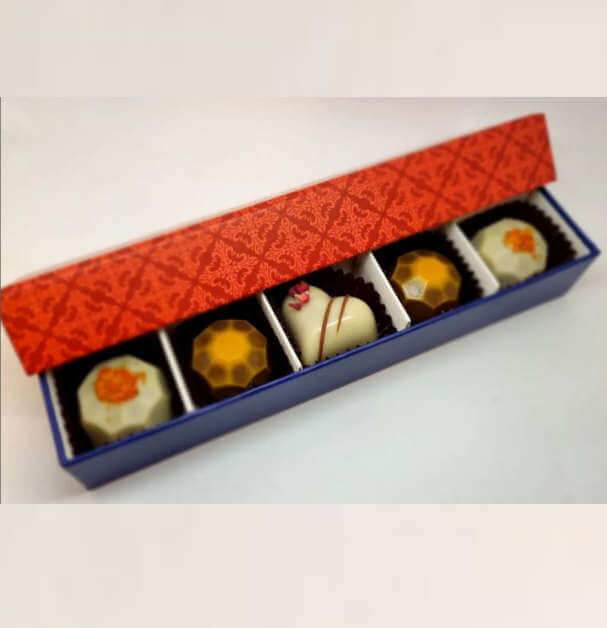 Chocolates in a small gift box, 5 pieces